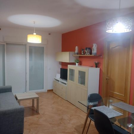 Relaxing Beach Apartment In Fuengirola Parking Extérieur photo
