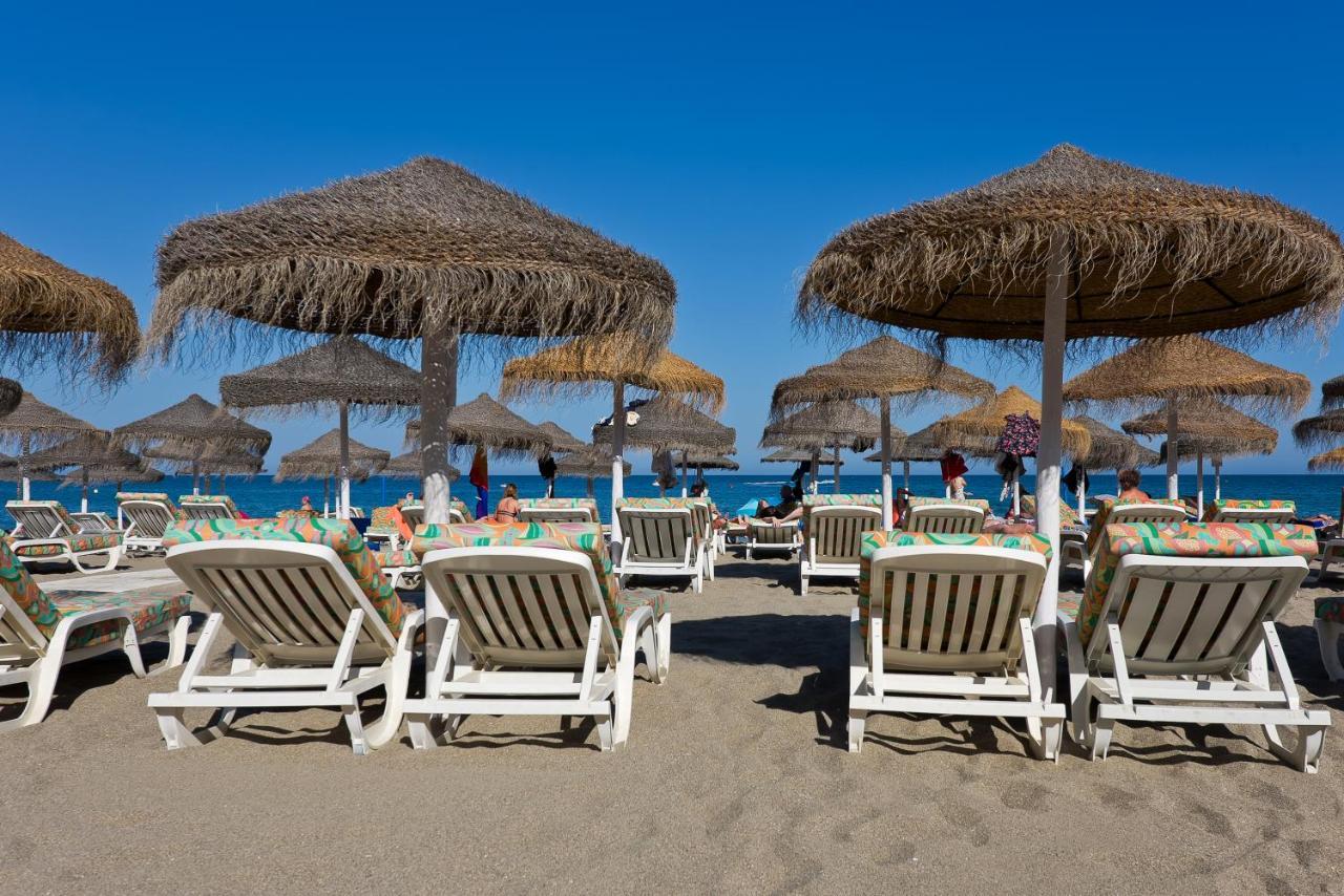 Relaxing Beach Apartment In Fuengirola Parking Extérieur photo